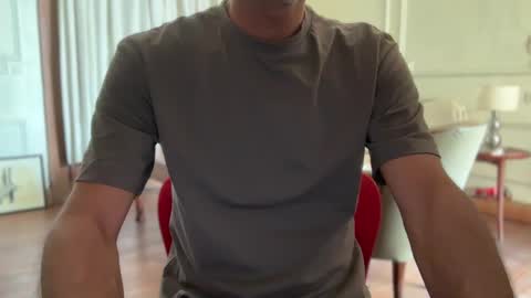 Snapshot of revoiralynch chatting on January 2025 06:02:02 PM SonnyXXX online show from January 2025 06:02:02 PM