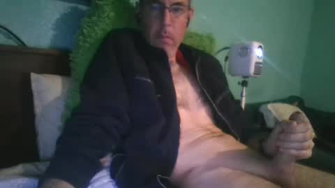 reyes_albert2006 online show from December 2024 10:50:02 AM