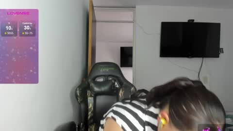 Snapshot of reyledoll chatting on July 2026 06:57:01 PM Rely online show from July 2026 06:57:01 PM