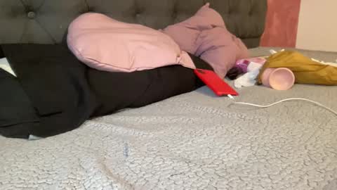 reyna77 online show from February 2025 04:47:01 PM