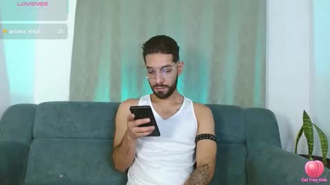 REY PABLO Independent online show from October 2025 01:02:02 AM