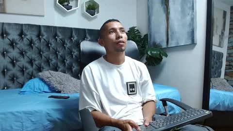 richar_voller online show from February 2025 04:56:02 PM