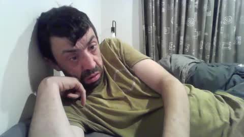 Snapshot of richard_hot27_ chatting on June 2026 09:35:02 AM Richard online show from June 2026 09:35:02 AM