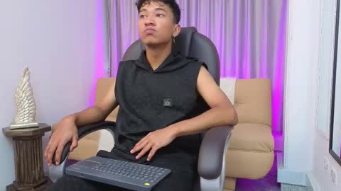 Snapshot of richard_price chatting on March 2026 01:15:01 PM richard_price online show from March 2026 01:15:01 PM