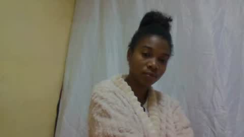 Snapshot of richella34 chatting on July 2026 08:07:02 AM richella34 online show from July 2026 08:07:02 AM