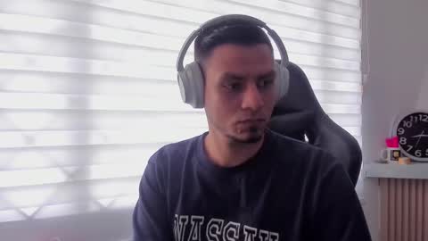 Snapshot of rick_diesel chatting on October 2025 01:11:02 PM Rick Diesel online show from October 2025 01:11:02 PM
