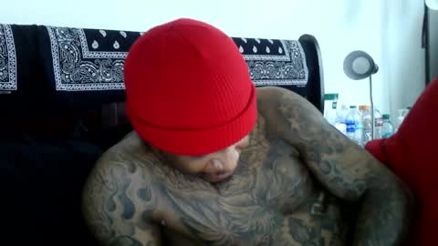 Snapshot of rickavelli chatting on April 2026 05:17:01 PM Rick online show from April 2026 05:17:01 PM