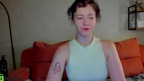 Snapshot of ricki_bloom chatting on June 2026 01:16:02 AM Ricki online show from June 2026 01:16:02 AM
