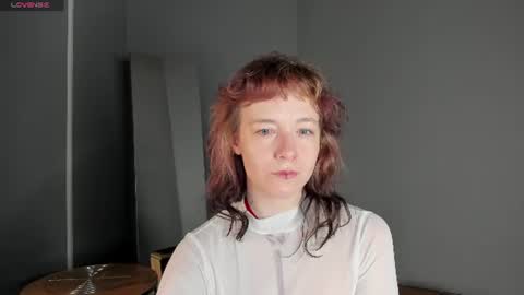Snapshot of ricki_bloom chatting on June 2026 01:06:01 AM Ricki online show from June 2026 01:06:01 AM