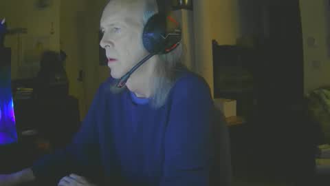 rickl56 online show from December 2025 01:21:02 AM