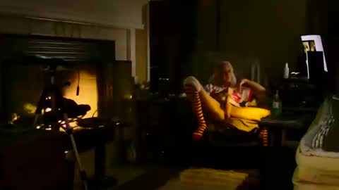 PINK HOLE TWINK online show from December 2025 05:25:01 AM