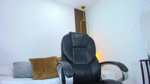 Ricky  online show from February 2025 10:58:01 PM