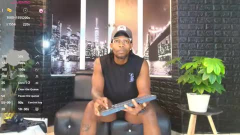 RicoBrowm online show from October 2025 03:47:02 AM