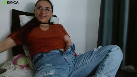 Candy online show from November 2025 04:45:02 AM