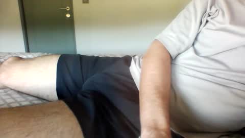 rielol23 online show from October 2025 09:49:01 PM