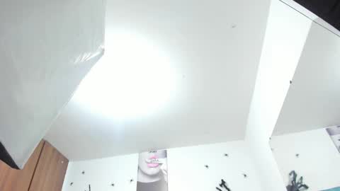 Rihanna hotx online show from November 2025 03:06:02 AM