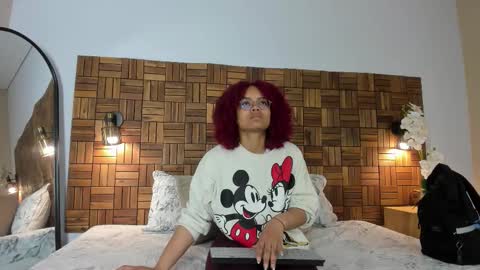 Sara online show from October 2025 10:05:02 AM