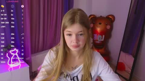 Rina online show from March 2026 09:32:02 PM