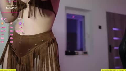 riley_reddd online show from November 2025 05:45:02 PM