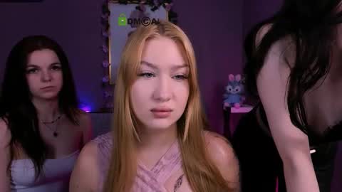 Snapshot of riley_sanders chatting on February 2026 08:23:01 PM Meow online show from February 2026 08:23:01 PM