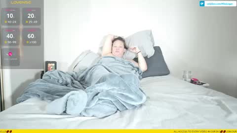 Snapshot of rileylogan chatting on May 2026 01:29:02 PM Riley Logan online show from May 2026 01:29:02 PM