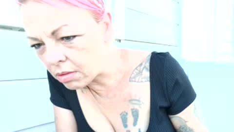 rileyraerhoads online show from September 2025 04:43:02 PM