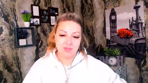 Rimma online show from November 2025 07:31:01 AM