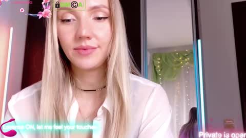 Rina Asty online show from November 2025 07:35:02 PM