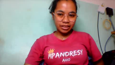 Snapshot of rinah856024 chatting on July 2026 03:32:02 PM rinah856024 online show from July 2026 03:32:02 PM