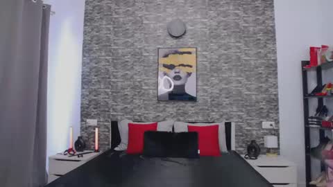 rinathequeen online show from April 2026 02:00:02 PM