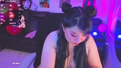 Snapshot of rini_bunny chatting on June 2026 05:19:02 AM rini online show from June 2026 05:19:02 AM