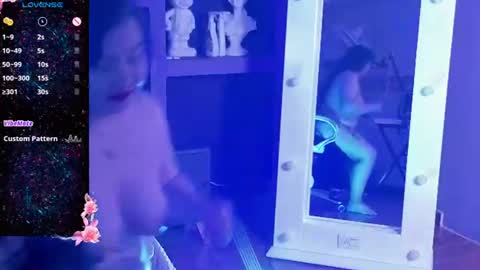 Snapshot of rini_bunny chatting on June 2026 06:18:01 AM rini online show from June 2026 06:18:01 AM