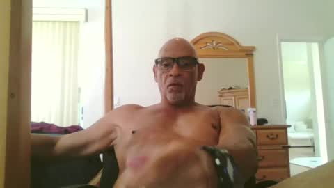 Snapshot of rionel chatting on June 2026 05:37:01 PM RioNel online show from June 2026 05:37:01 PM