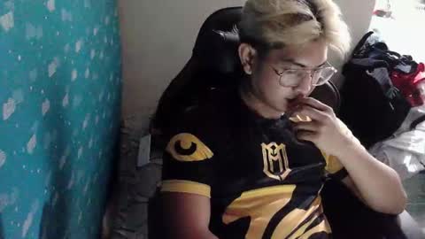 ririhoee online show from March 2026 07:51:01 PM