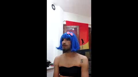 rise4333 online show from December 2025 08:57:02 PM