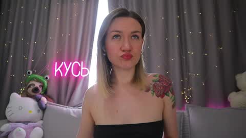 Snapshot of ritakycb chatting on May 2026 03:33:02 AM Rita online show from May 2026 03:33:02 AM