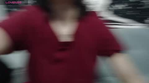 PeachSalinger online show from September 2025 09:49:02 PM