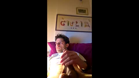 rizzo1980682473 online show from April 2026 10:54:02 PM