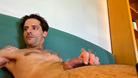 Snapshot of rizzo1980682473 chatting on July 2026 03:36:02 PM rizzo1980682473 online show from July 2026 03:36:02 PM