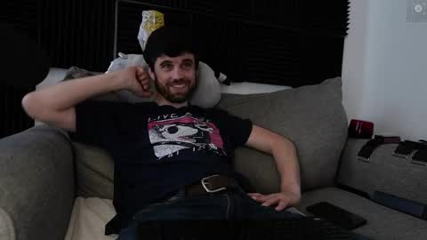 Ryan aka KeylimeRy online show from June 2026 05:51:01 PM