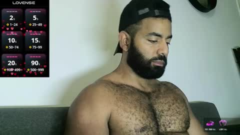 Snapshot of roa32sebas chatting on March 2026 04:43:01 PM SebasRoa online show from March 2026 04:43:01 PM