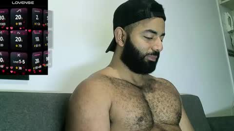 Snapshot of roa32sebas chatting on July 2026 04:35:02 PM SebasRoa online show from July 2026 04:35:02 PM
