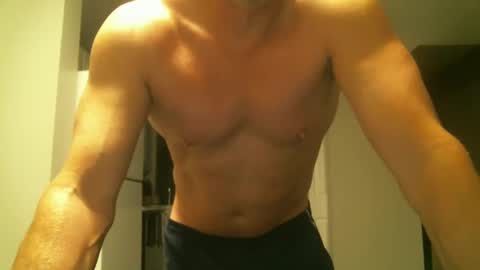 Snapshot of roadhouse122 chatting on February 2025 11:32:02 AM roadhouse122 online show from February 2025 11:32:02 AM