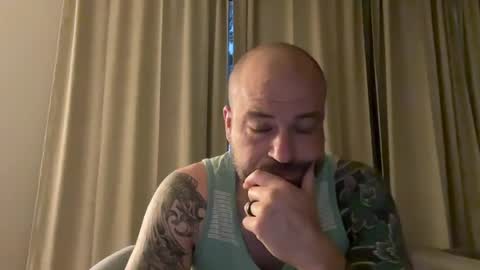 Snapshot of roadking1122 chatting on June 2026 09:30:01 AM roadking1122 online show from June 2026 09:30:01 AM