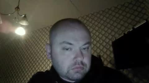 rob18997 online show from December 2025 02:56:02 PM