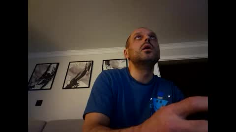 rob253959 online show from October 2025 12:18:01 AM