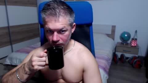 robbyshawz online show from November 2025 05:13:02 AM