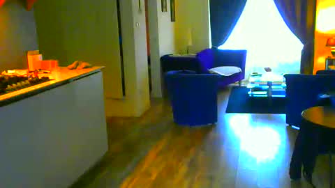 rober10000 online show from November 2025 09:21:02 AM