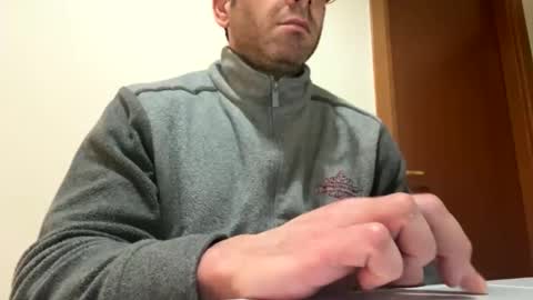 roberpierre_ho online show from February 2026 01:17:01 AM