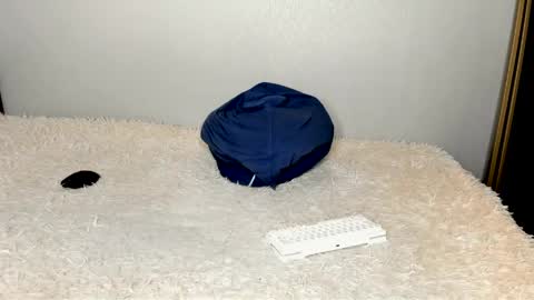 robert10211 online show from April 2026 02:51:02 AM